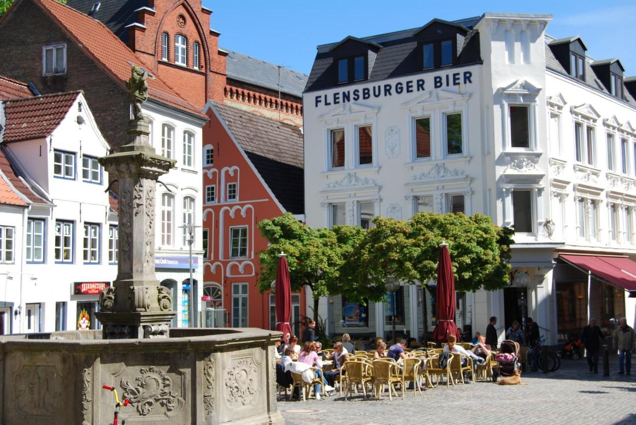 Haus Weitblick Morten เฟลนส์บวร์ก ภายนอก รูปภาพ